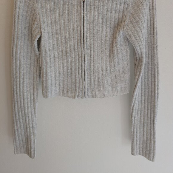 William Rast Cropped Sweater – XS Grey - Picture 7 of 8
